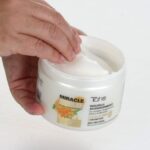 TAHE ANTI-FRIZZ MIRACLE GOLD FINE HAIR MASK - ΜΑΣΚΑ ΓΙΑ ΛΕΠΤΑ ΜΑΛΛΙΑ 300ML - Image 5